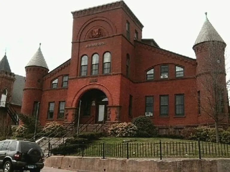 10 Grand St — Photo 1