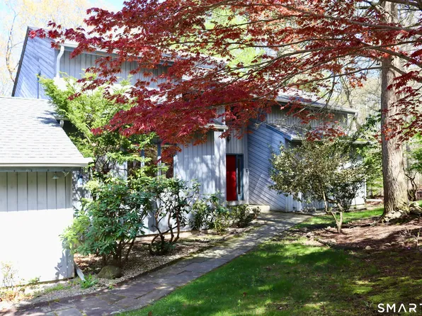 14 Round Hill Road, Shelton, CT 06484