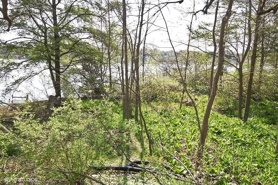 1st image of 5332 Woodland Dr