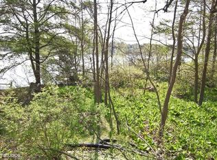 5332 Woodland Dr, West Bend, WI 53095
