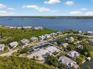 5270 94th Ln, Sebastian, FL 32958