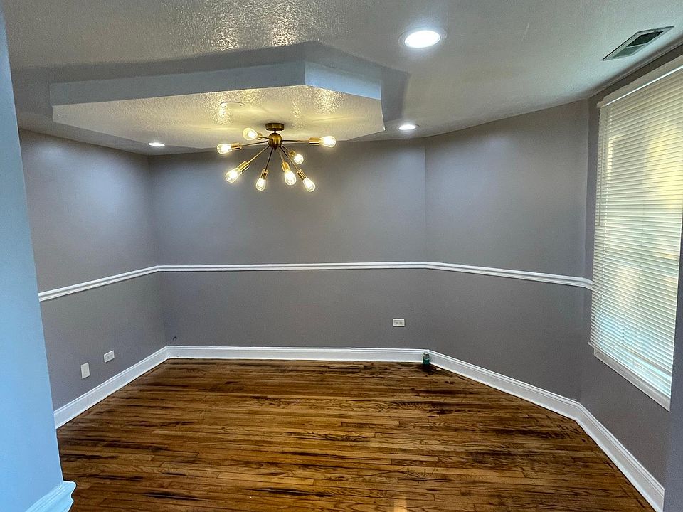 1st image of 5747 S Bishop St #1