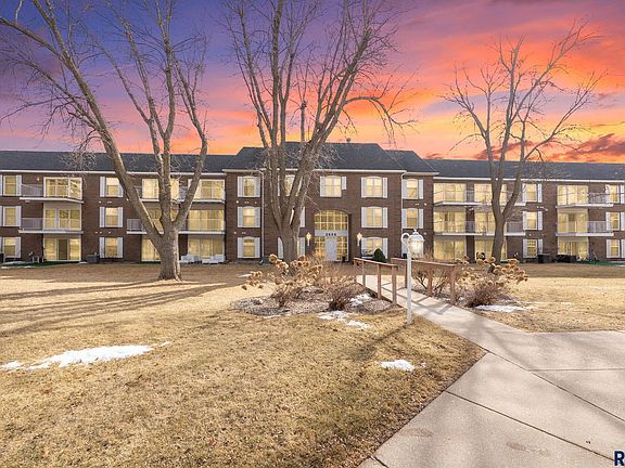3rd image of 2505 S Kiwanis Ave APT 343