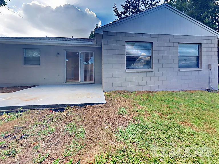 1947 Crown Park Dr — Photo 15