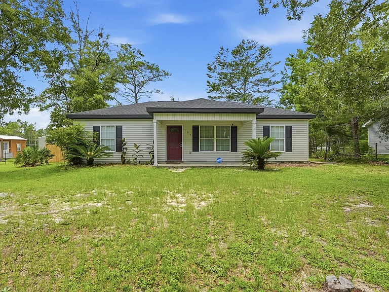 254 E Iris Ln — Photo 1