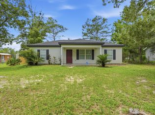 254 E Iris Ln, Defuniak Springs, FL 32433