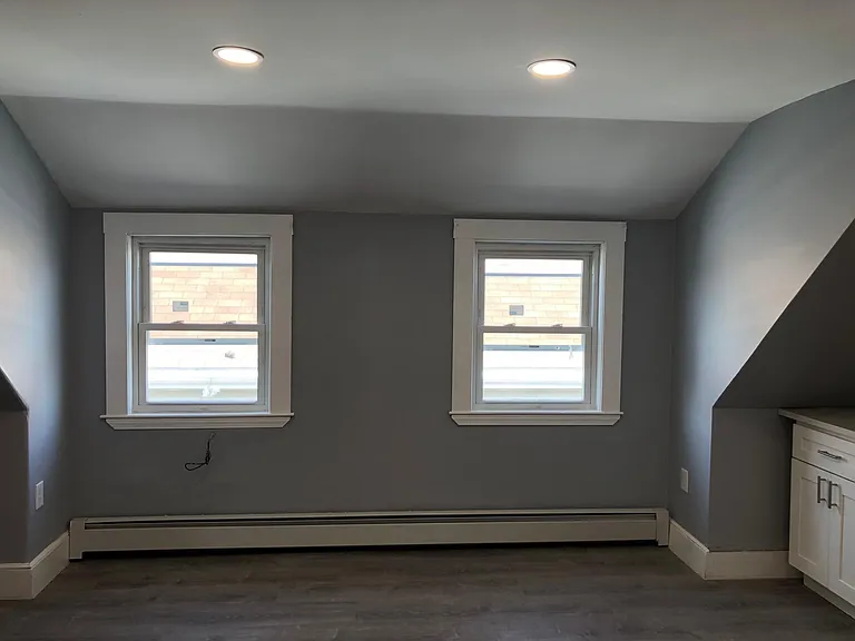 12 Dana St #3 — Photo 5