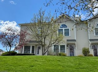 705 Bryant Dr, Hackettstown, NJ 07840