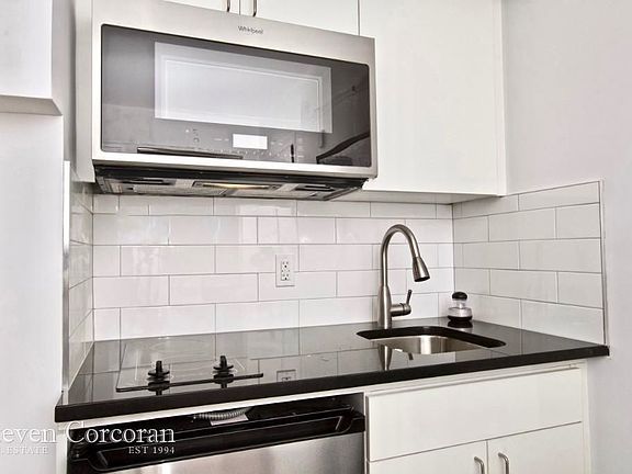 2nd image of 5 Tudor City Pl APT 1137