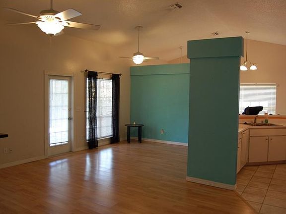 4th image of 1683 Silverwood St