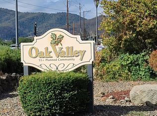 299 Christopher Way, Talent, OR 97540