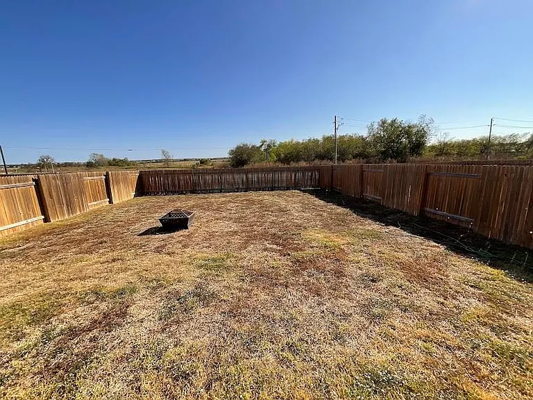 172 Allington Cir — Photo 34