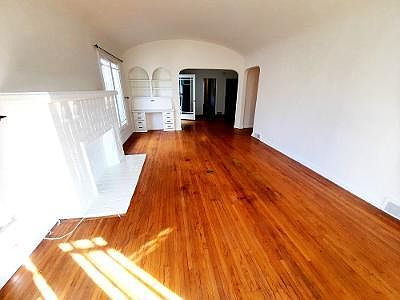 2nd image of 1060 S Cochran Ave APT 2