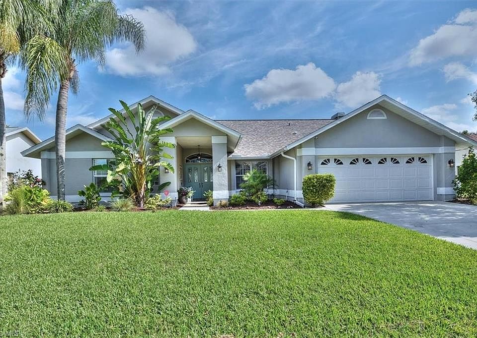 1st image of 8957 Banyan Cove Cir