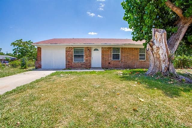1st image of 325 Davidson Cir