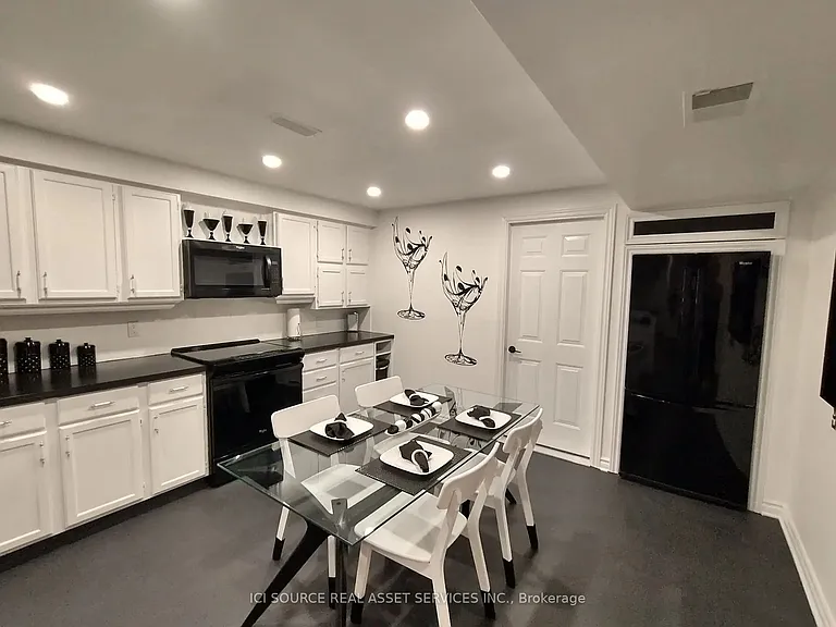 32 Ontoro Blvd #BASEMENT — Photo 9
