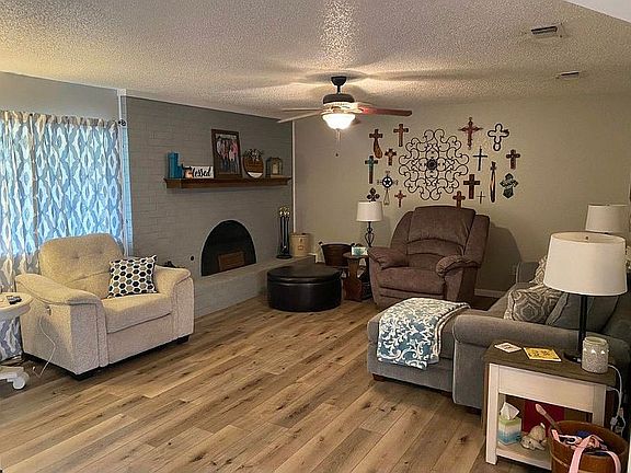 Living Room 1- Gas Fireplace