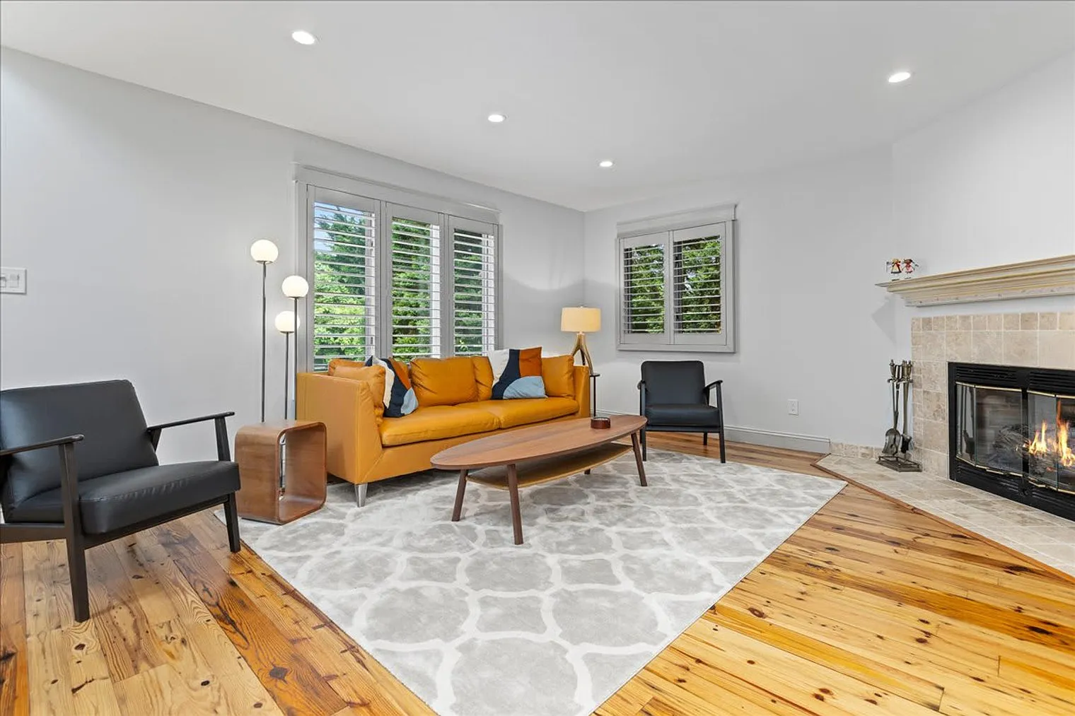 3 bed, 3.0 bath, 1797 sqft, $8,167 — Photo 1
