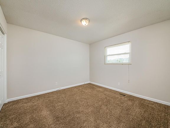 3rd image of 9819 Colony Park Ln #A