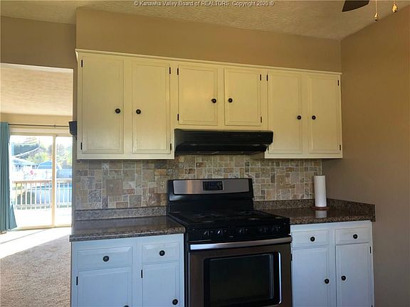 4th image of 105 Sundown Ln