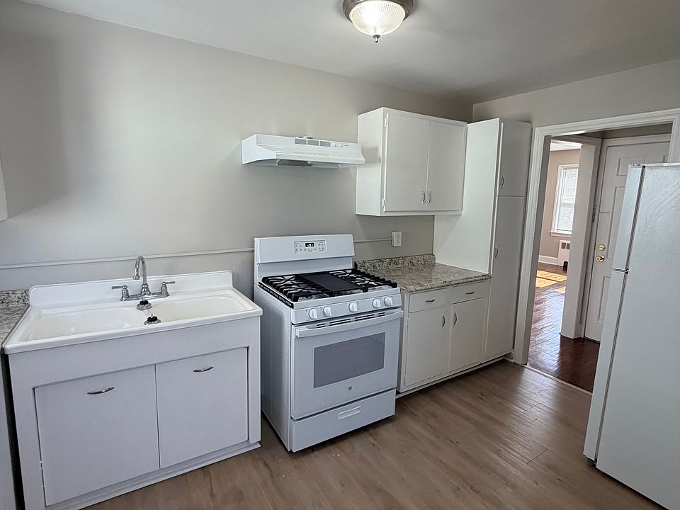 1st image of 383 Newhall St #B