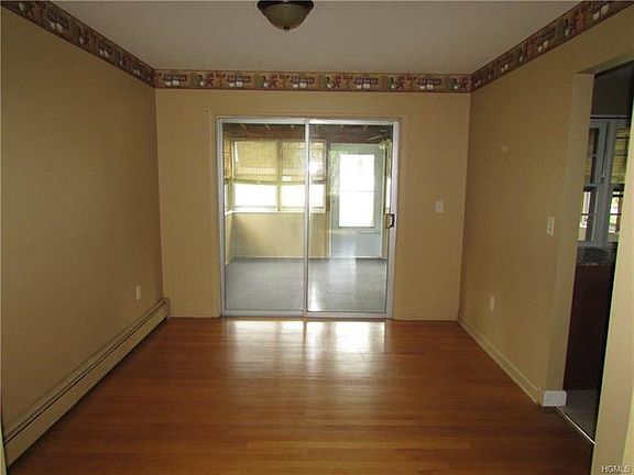 5th image of 311 Quassaick Ave