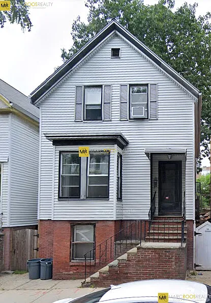 Building Photo - 150 Trenton St #1