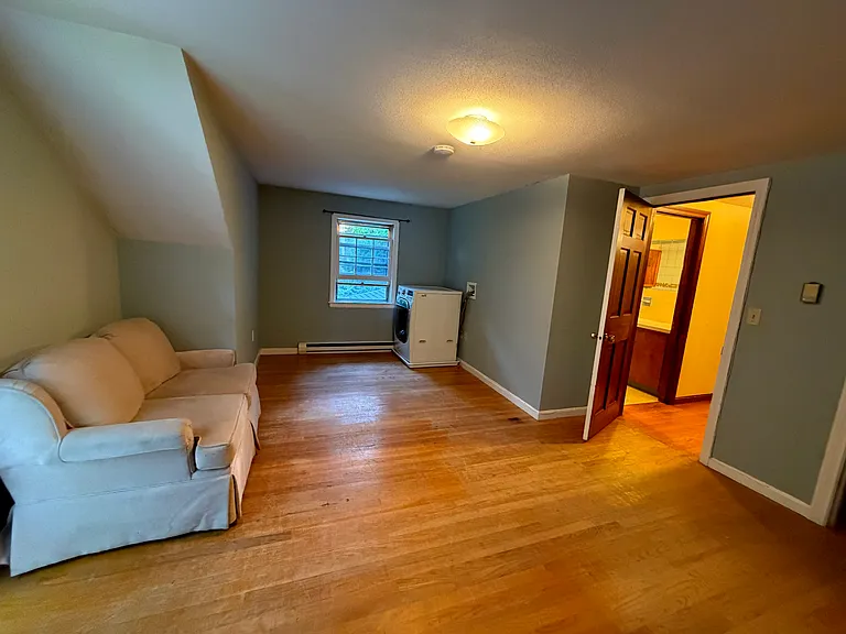 51 Pilgrim Dr #B — Photo 16