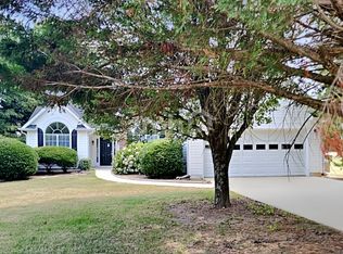 3385 Woodash Ln, Buford, GA 30519