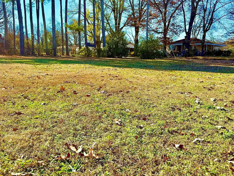 2nd image of 1505 8th St SE