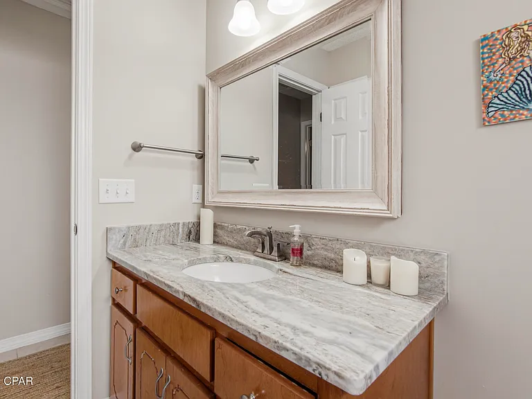 855 Mande Ct — Photo 33