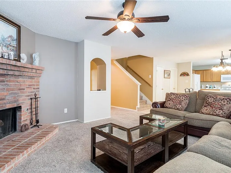 9812 Coolidge Dr — Photo 5