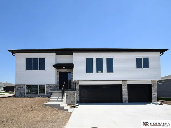 5800 SW 8th St, Lincoln, NE 68523