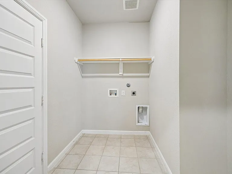18111 Alora Springs Trc — Photo 17