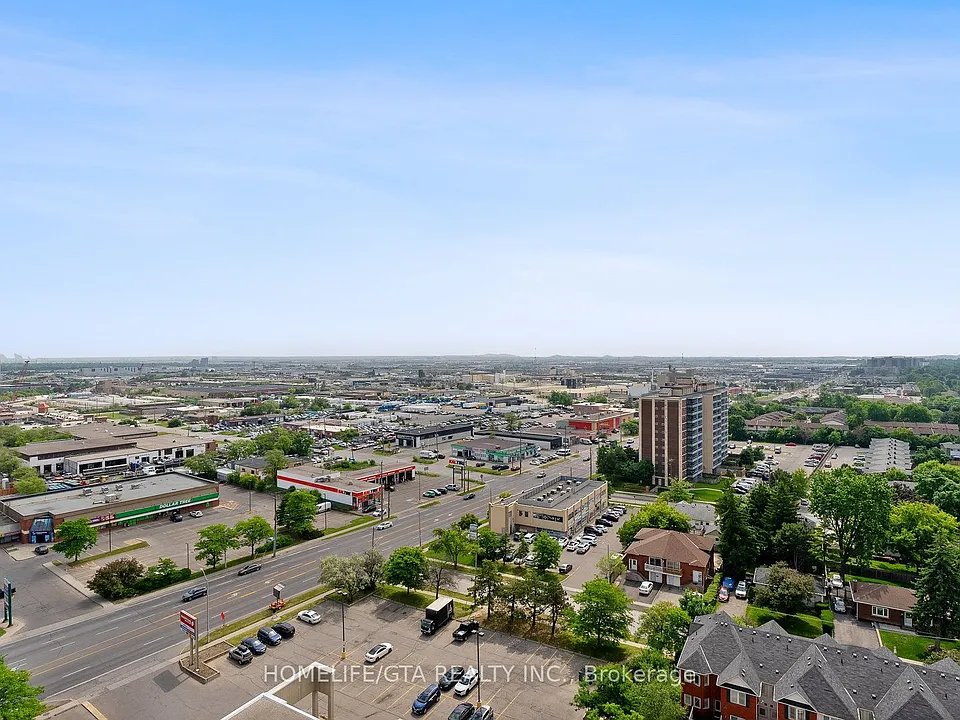 215 Queen St E #1503