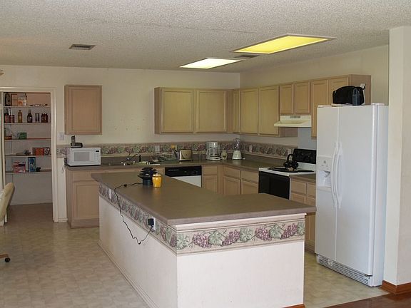 4th image of 1180 Forest Bluff Trl