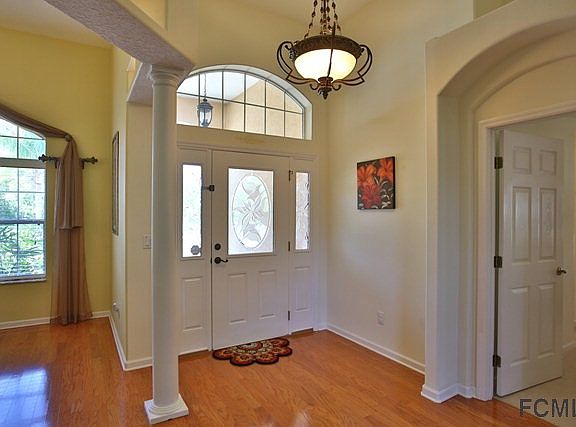 2nd image of 14 Emerald Lake Ct