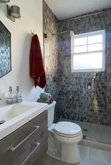 1210 Shelton Ave — Photo 4
