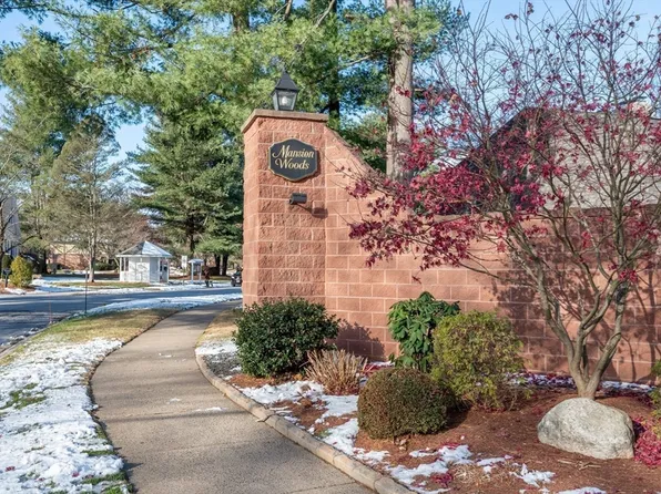 1 Mansion Woods Dr #G, Agawam, MA 01001
