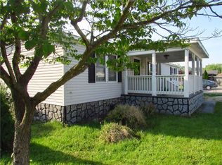 409 Opal St, Saint Albans, WV 25177
