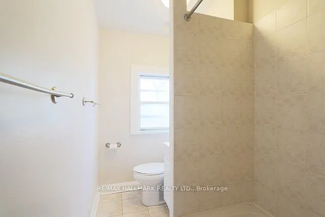 1481 Queen St E #UPPER — Photo 19