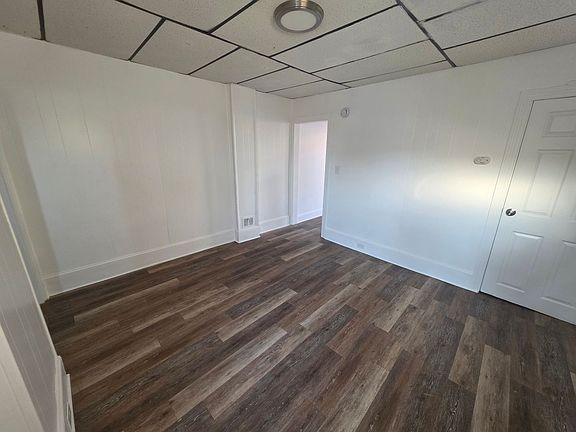 4th image of 1220 Lancaster Ave