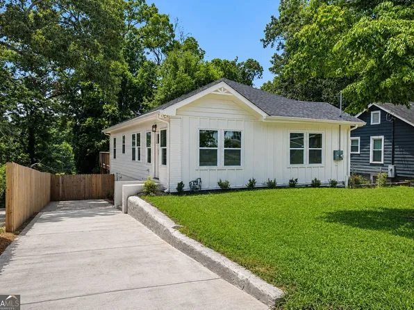 1502 Venetian Dr SW, Atlanta, GA 30311