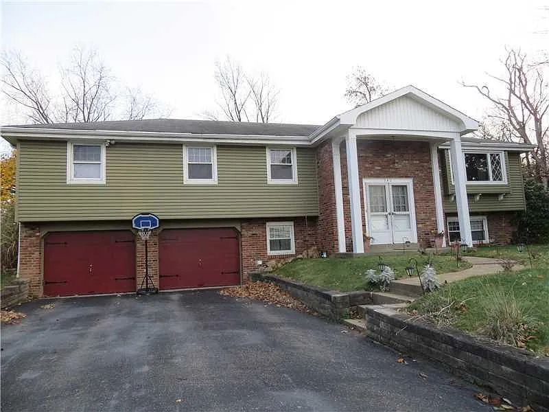 342 Johnston Rd photo 1