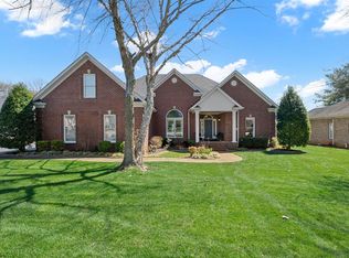 965 Threewood Cir, Bowling Green, KY 42103