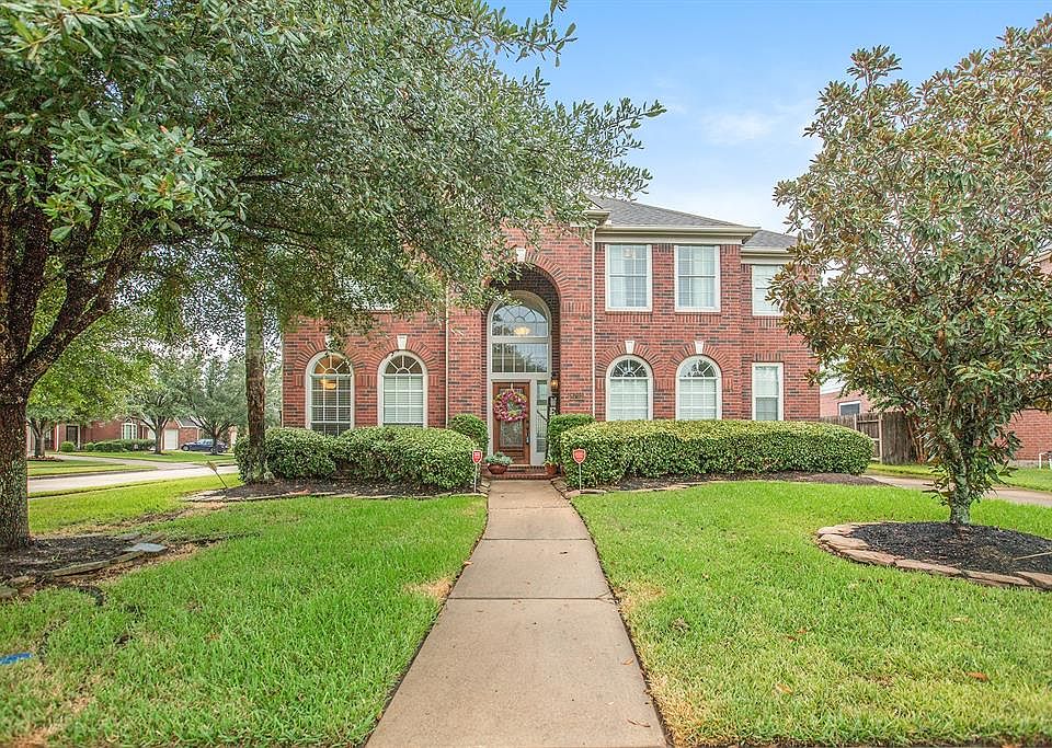 Welcome to 8703 Candleshine Circle