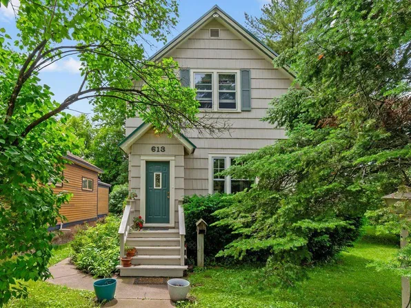 613 10th Ave W, Ashland, WI 54806