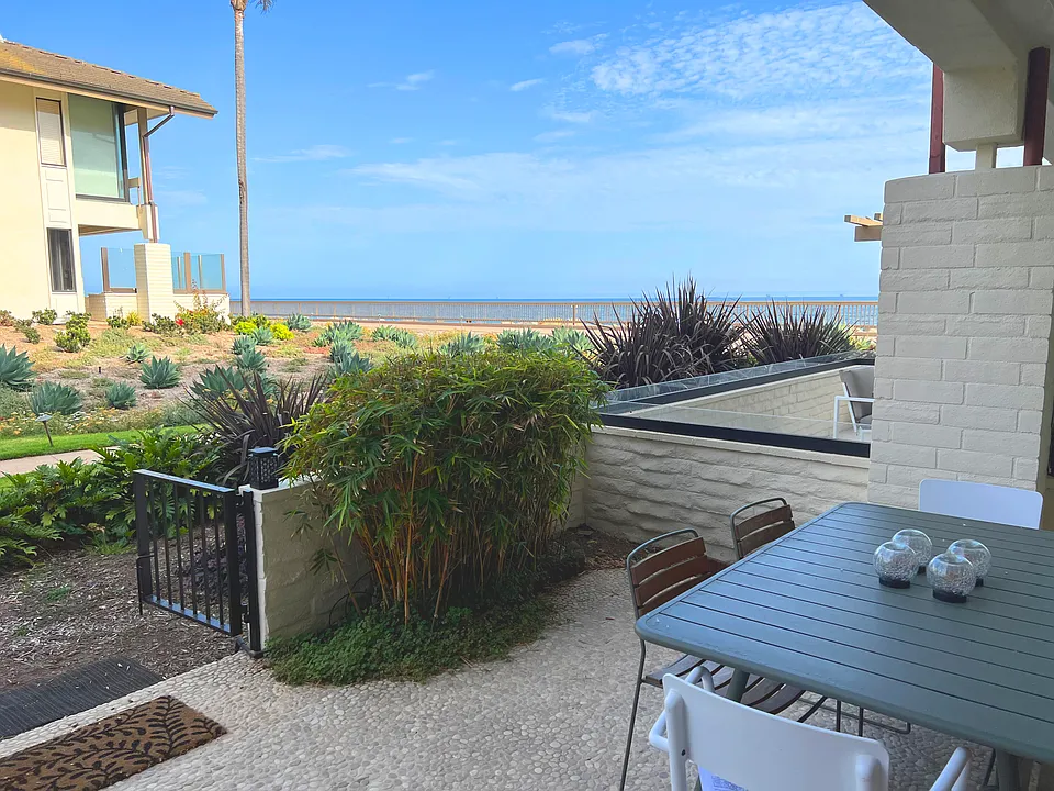 1311 Plaza Pacifica