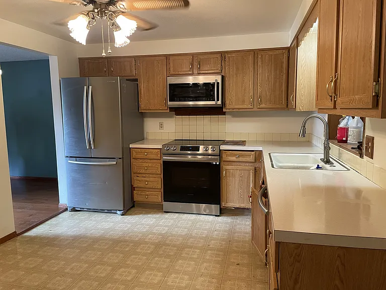 2410 Chama Ave — Photo 8