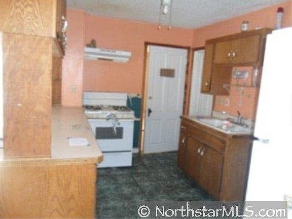 2nd image of 3507 E 39th
